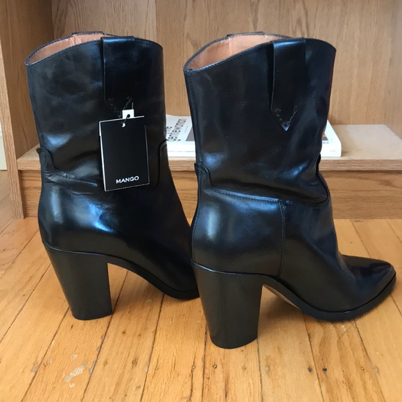 Mango Shoes - Mango boots 🤠